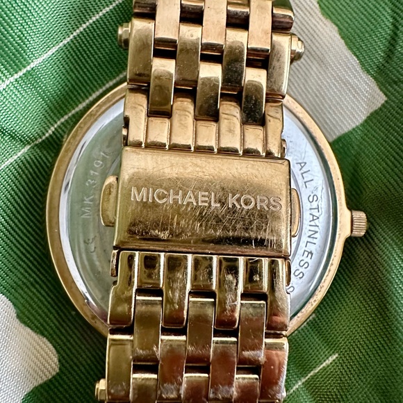 Michael Kors Watch - Picture 5 of 9